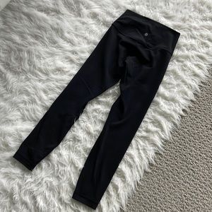 Lululemon High-Rise crop